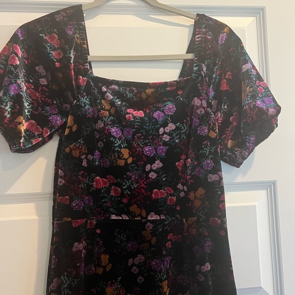 LOFT Floral Velvet Square Neck Midi Dress NWT - Picture 5 of 9